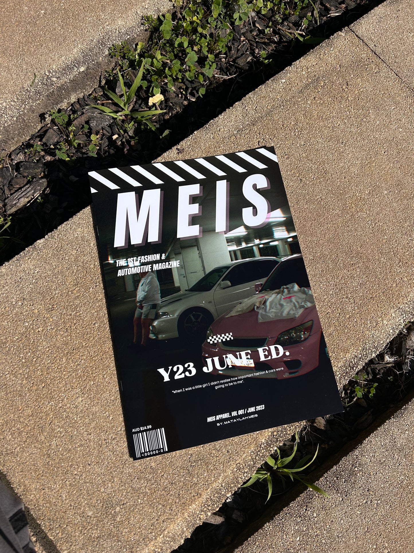Y23 JUNE ED 001 - MINI MAG